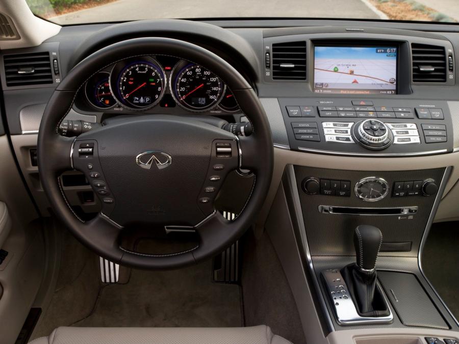  Infiniti M35 S 2008 года  (фото 8 из 10)